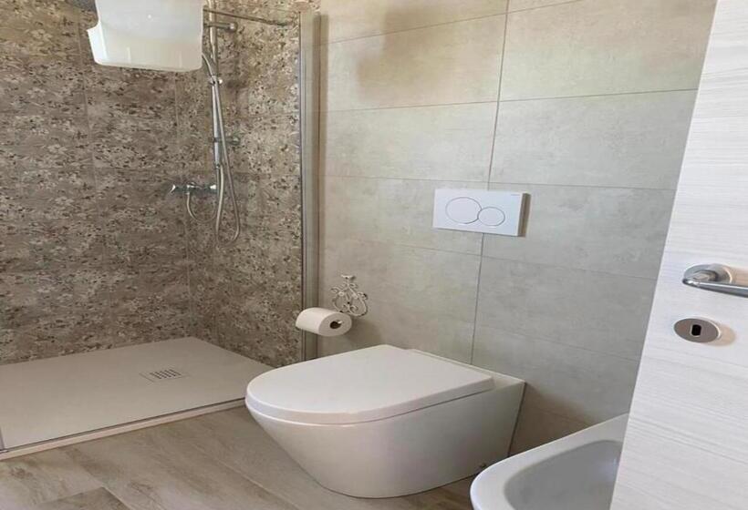 四人高级间, Camere Marisol