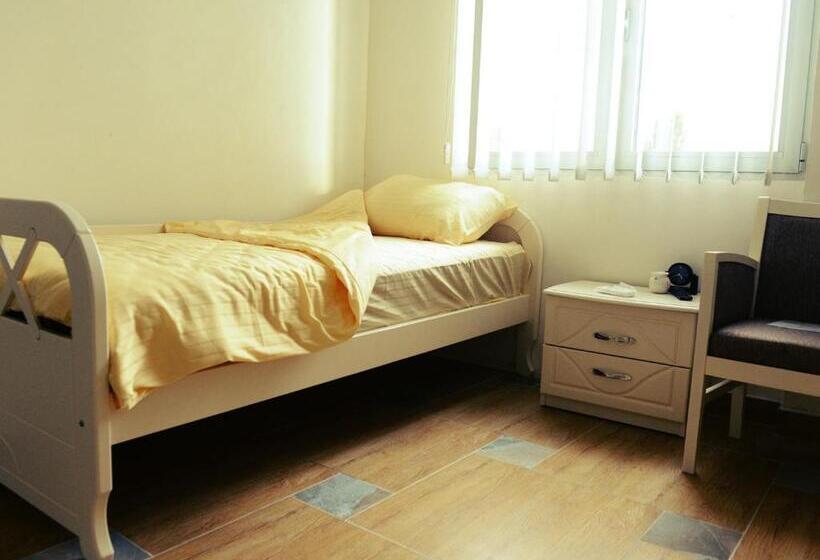 اتاق استاندارد یک نفره, Guesthouse Đokić