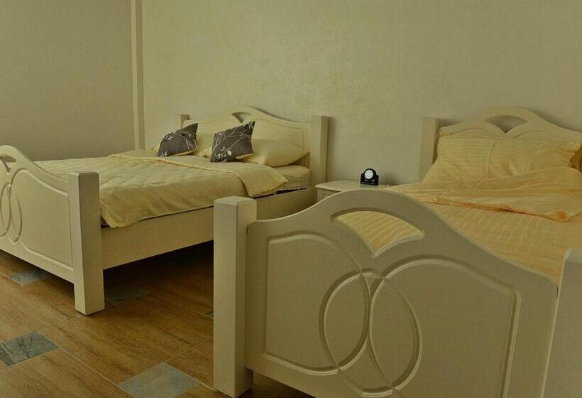 اتاق استاندارد سه نفره, Guesthouse Đokić