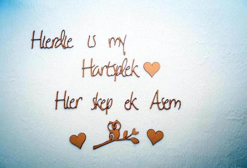 ファミリールーム, Kalahari Camelthorn Guesthouse And Camping