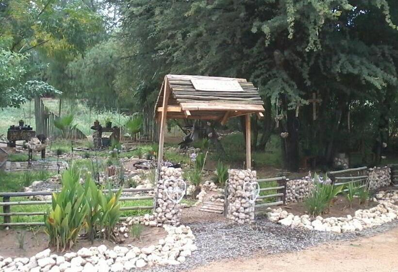 デラックスルーム, Kalahari Camelthorn Guesthouse And Camping