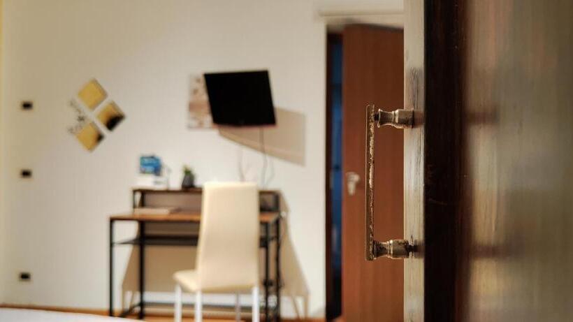 スタンダードルーム, Rovere Dalla Riva