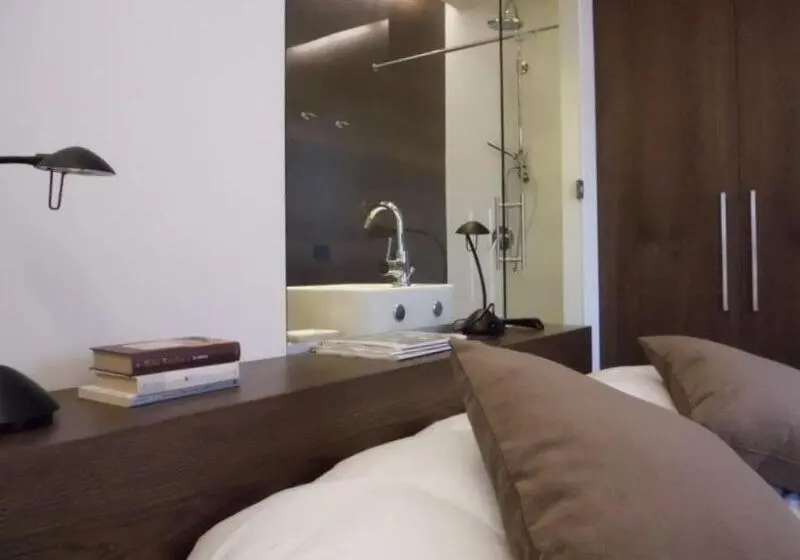 デラックスルーム, B&b Margè