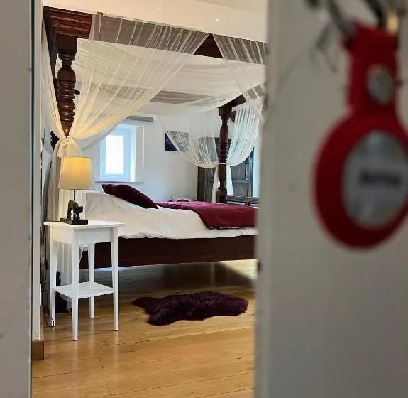 Suite, Le Prieure De Buffon