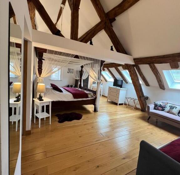 Люкс, Le Prieure De Buffon