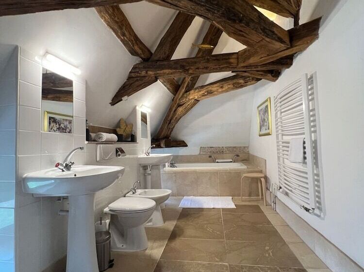 Номер Superior, Le Prieure De Buffon