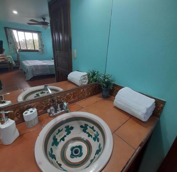 标准房带园景, Casa Costa Rica Boutique B&b