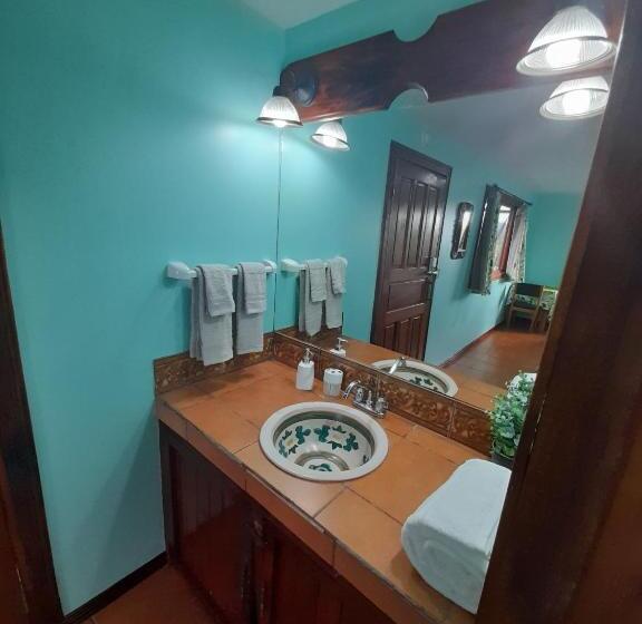 غرفة قياسية مطلّة علي الحديقة, Casa Costa Rica Boutique B&b