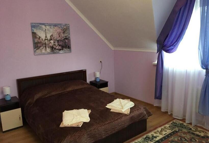 スイート, Avalon котедж на озері