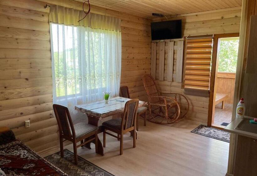 1ベッドルームハウス, Avalon котедж на озері