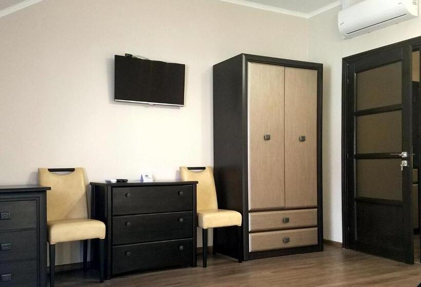 Номер Стандарт, Central Park