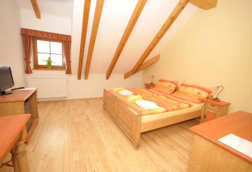 חדר סטנדרט, Ový A Jezdecký Areál Dvůr Krutěnice