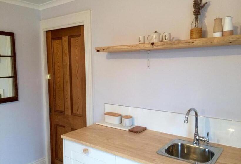 إستوديو قياسى سرير كينج, Robin Hoods Well Farm Stay