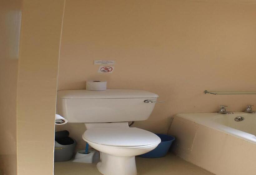 غرفة ديلوكس, The Haven