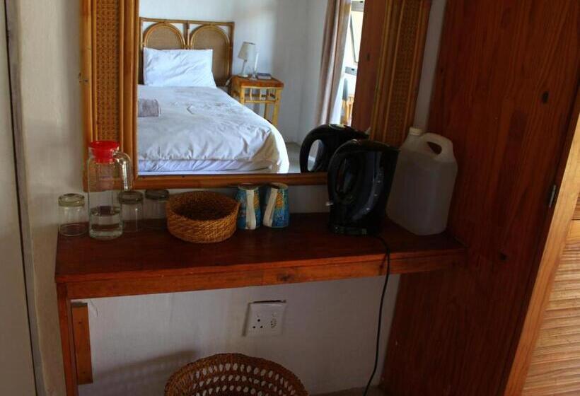 غرفة ديلوكس, The Haven