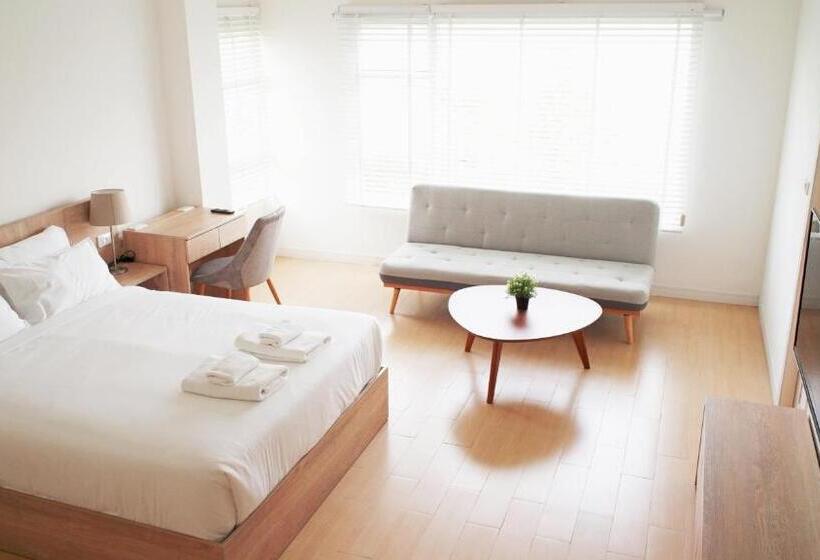 标准单人间, The White Garden Premier Saraburi