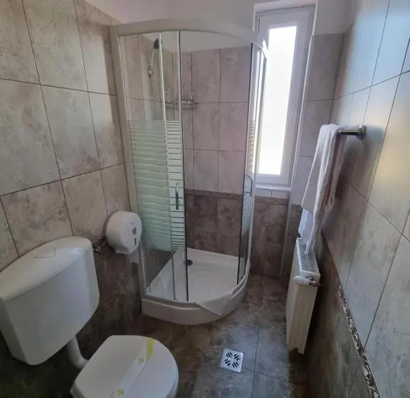 スタンダードシングルルーム, Motel Via Targu Mures