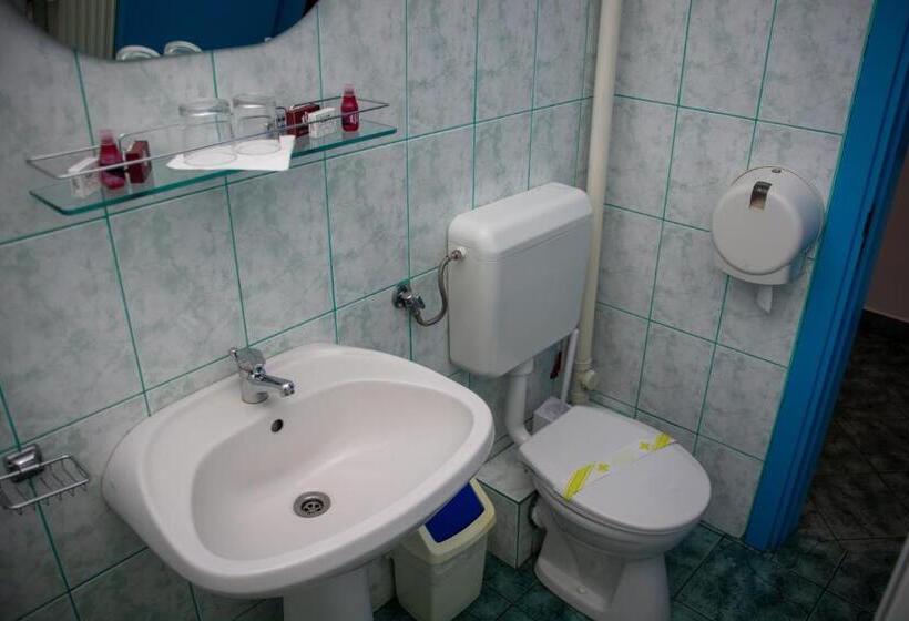 スタンダードルーム, Motel Via Targu Mures