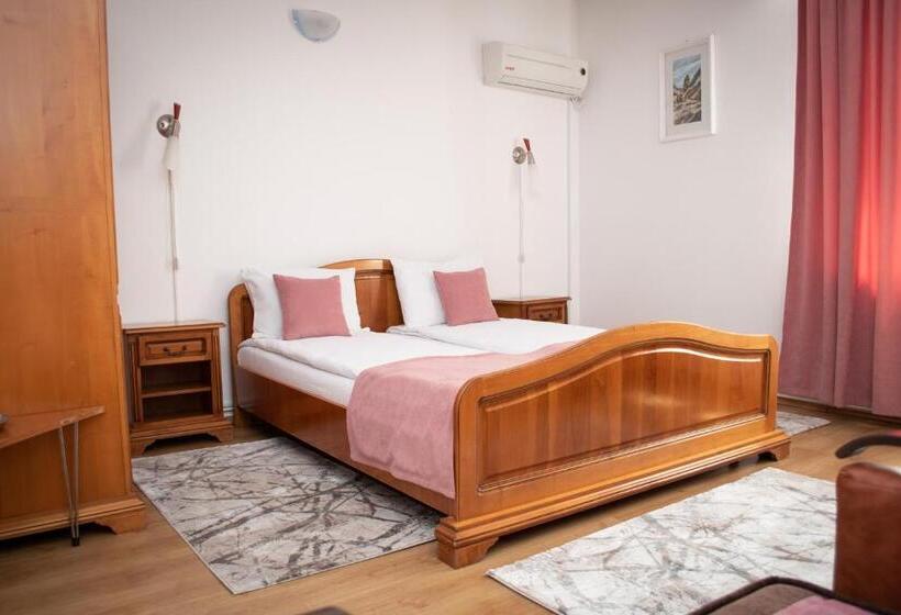 スタンダードルーム, Motel Via Targu Mures