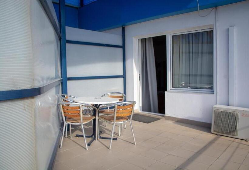 テラス付きスタンダードルーム, Motel Via Targu Mures