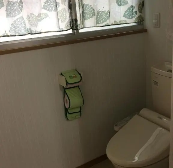 バスルーム共有のトリプルスタンダード, Guesthouse Mame庵