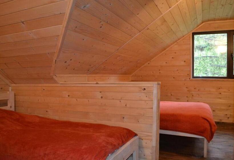 غرفة عائلية حمام مشترك, 4 Mountains