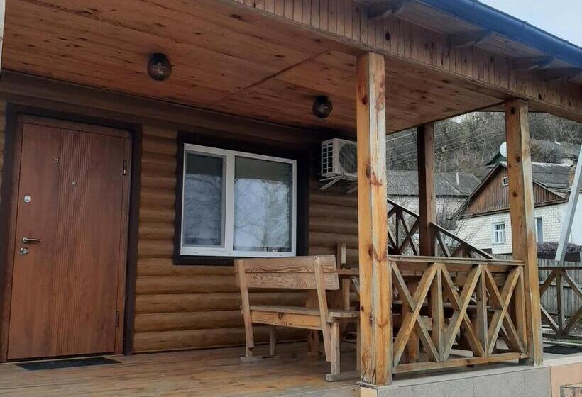 חדר סטנדרט עם טרסה, гостьовий дім на герцена Guest Hous On Gertsena