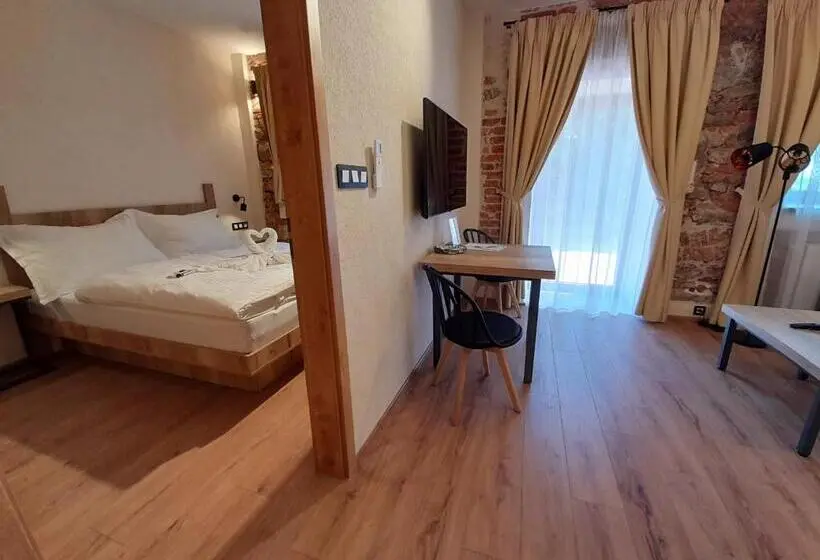 テラス付スイート, Residence Tvrz Skočice