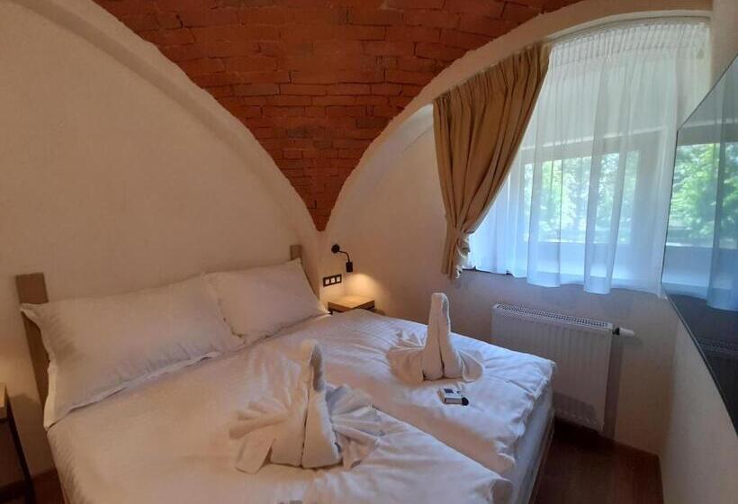 إستوديو قياسى مزودة بتراس, Residence Tvrz Skočice