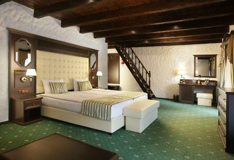 클래식 스위트, Iváncsó Birtok   термальні води косино