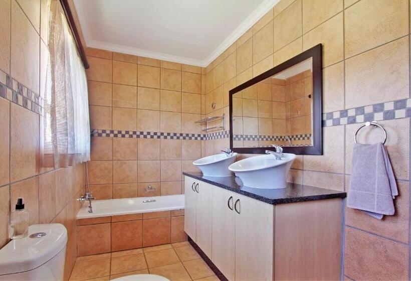 شاليه غرفة نوم واحدة, Monateng Safari Lodge