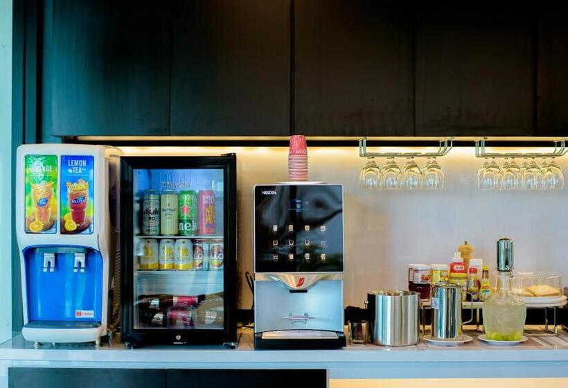 סטודיו סטנדרט עם מרפסת, The Living Hotel Samutprakan