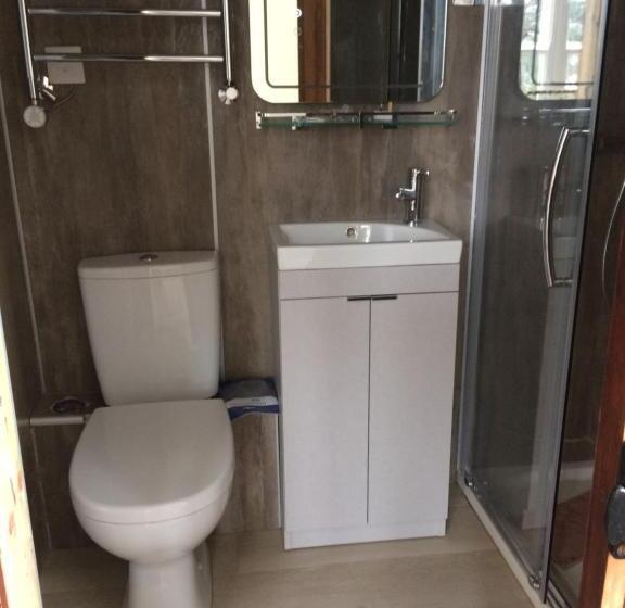 غرفة ديلوكس مطلّة علي البحر, The Old Vicarage Ni B&b