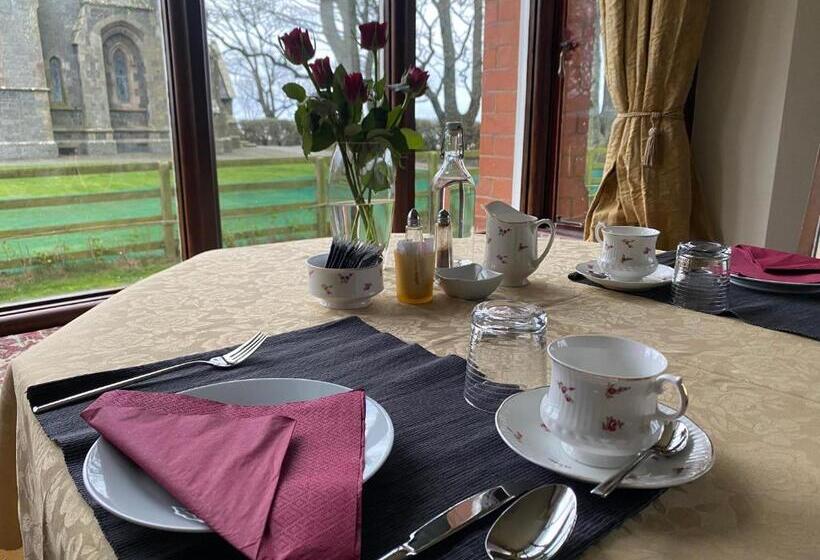 غرفة ديلوكس مطلّة علي البحر, The Old Vicarage Ni B&b