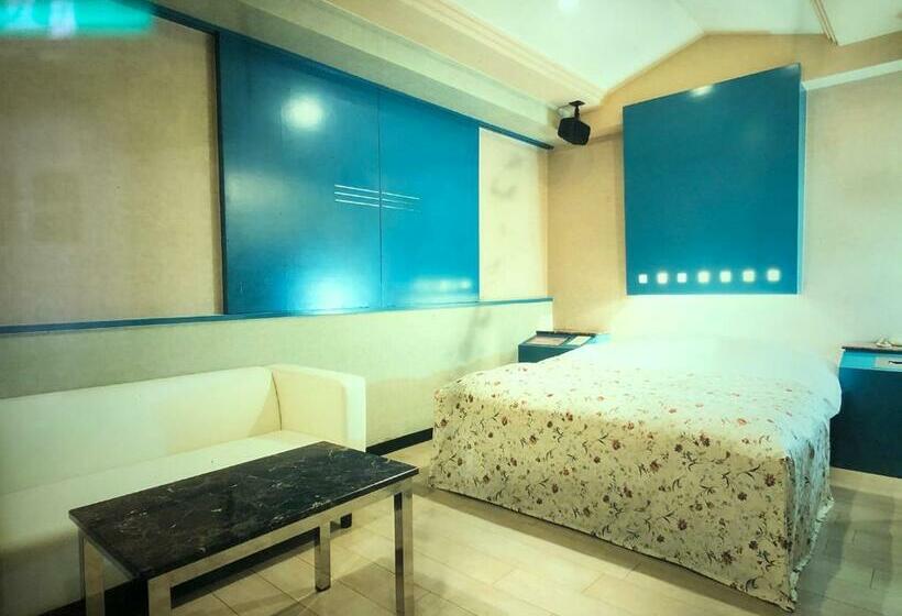 غرفة قياسية, ホテル ルヴワール