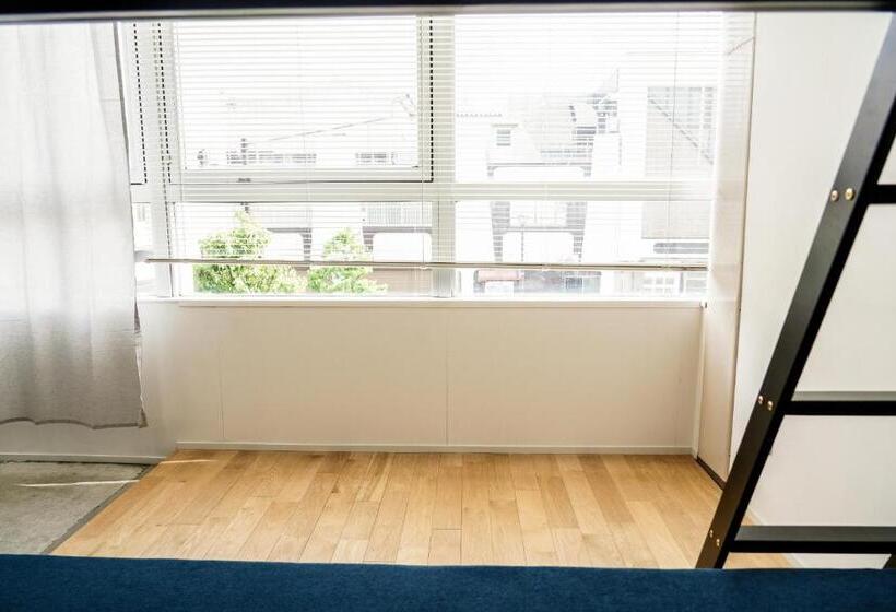 家庭间, Arashima Hostel