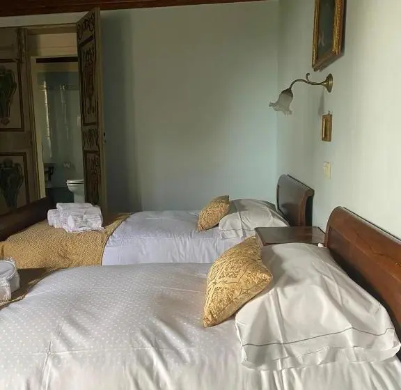 Perhehuone Puutarhanäkymä, Villa Stecchini