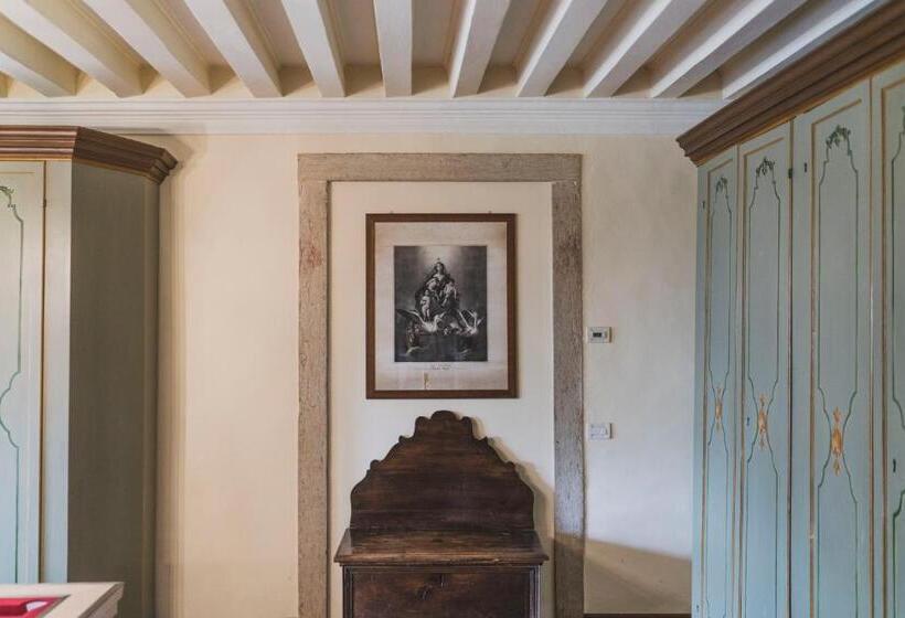 شقة غرفتين, Villa Stecchini