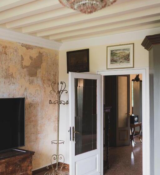 شقة غرفتين, Villa Stecchini