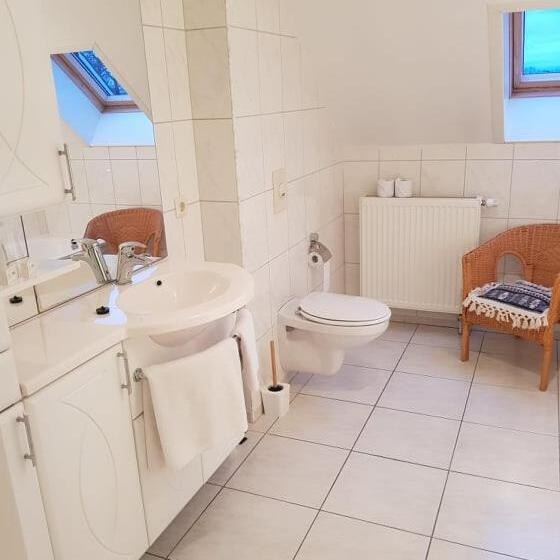 标准间, Cafe Knoors Meeks Stein Urmond