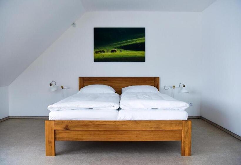 1 Szobás Deluxe Apartman, Dvůr Perlová Voda