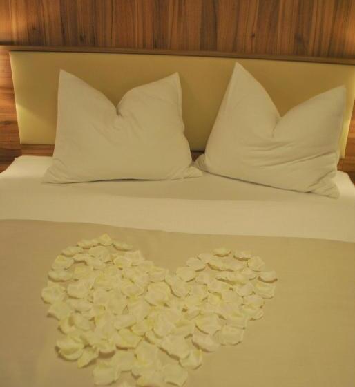 جناح, Mauernböck