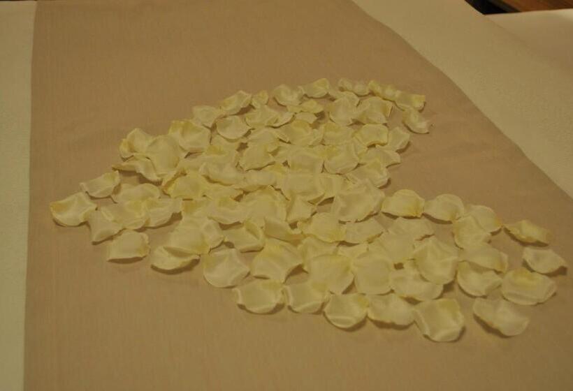 جناح, Mauernböck