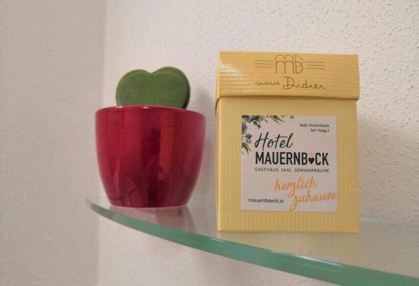 جناح, Mauernböck