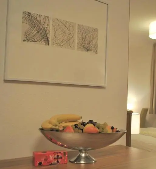 Suite, Mauernböck