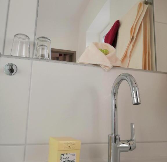 غرفة قياسية فردية, Mauernböck