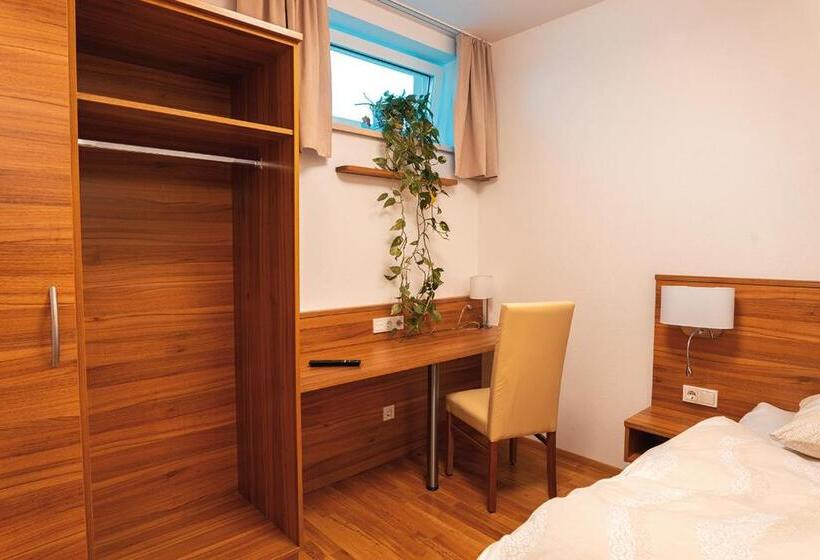 غرفة قياسية فردية, Mauernböck