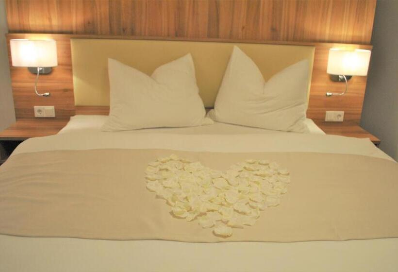 جناح, Mauernböck