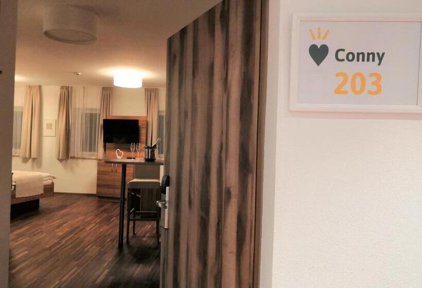 جناح, Mauernböck