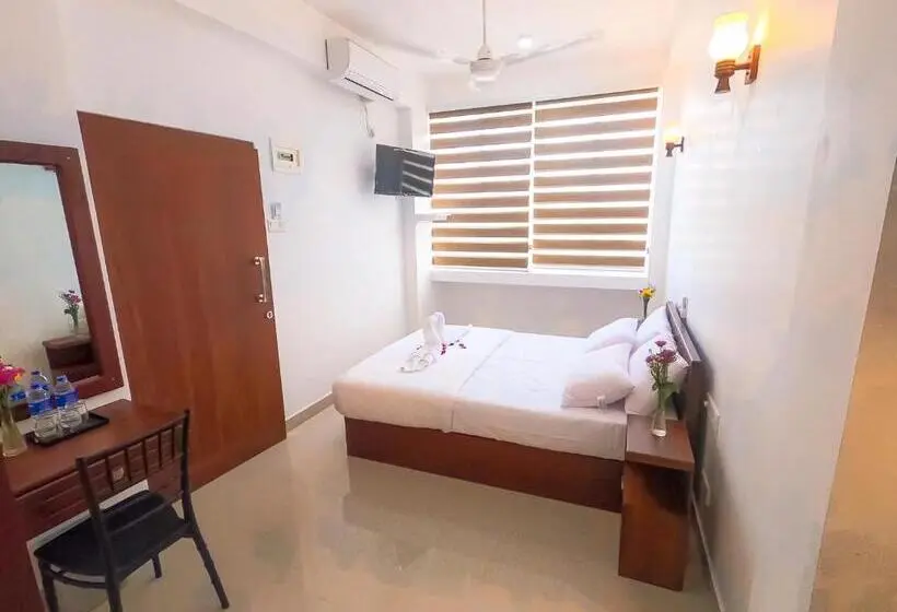 Economy-huone, The Den 23